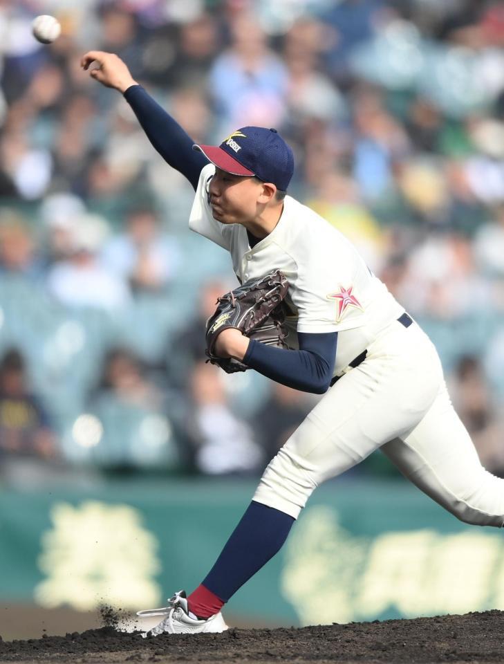 力投する八戸学院光星・岩崎賢成（撮影・開出牧）