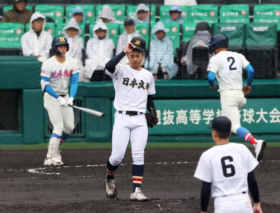 ４回、中森に押し出し四球を与えた染谷