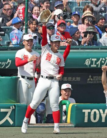 智弁学園　春の甲子園史上最大の逆転勝利！二回までの８点差を５イニング連続得点でひっくり返す　甲子園通算５０勝は歴史的な１勝に