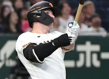 巨人・キャベッジ　衝撃の初回先頭打者本塁打　２６年１２球団１号で先制　先発のドラ１・竹丸を援護