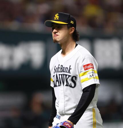 １回、清宮幸、万波に一発を浴び、顔をしかめる上沢（撮影・中島達哉）