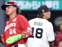 ２回、浅村に適時打を打たれ追加点を許す宮城（撮影・立川洋一郎）