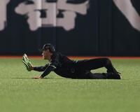 １回、周東の打球を好捕した矢沢（撮影・中島達哉）