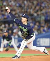 先発し力投する吉村（撮影・石井剣太郎）
