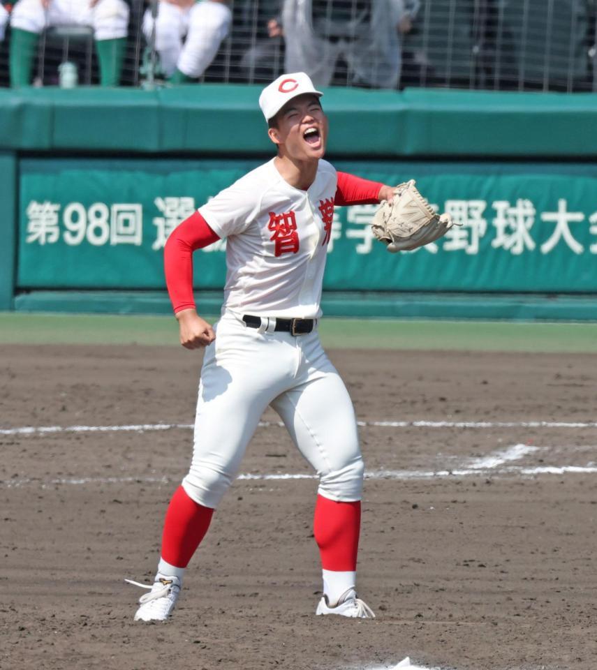 ７回、ほえる智弁学園・杉本真滉（撮影・中田匡峻）