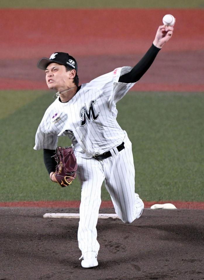 開幕戦でプロ初登板し力投する毛利（撮影・佐藤厚）