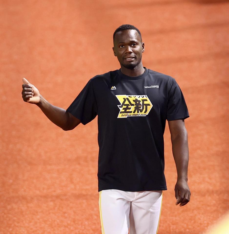 試合前練習に姿を見せたモイネロ（撮影・中島達哉）