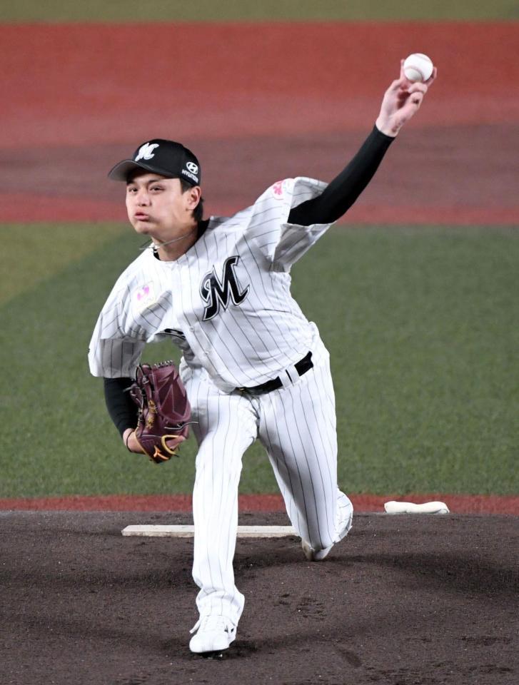 開幕戦でプロ初登板し力投する毛利（撮影・佐藤厚）