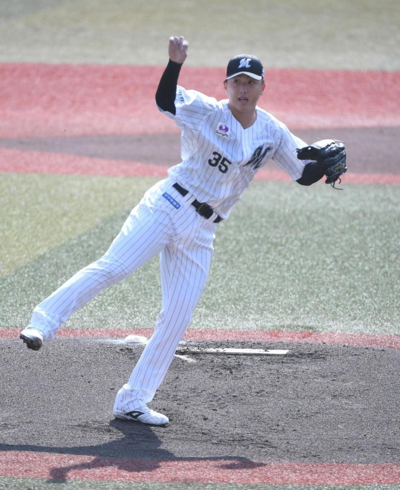 西武打線を相手に力投する田中（撮影・佐藤厚）