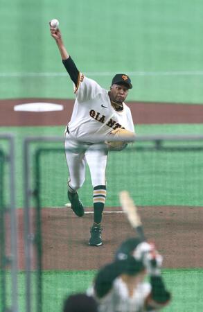 ライブＢＰに登板したマルティネス（撮影・佐々木彰尚）