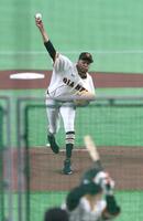 ライブＢＰに登板したマルティネス（撮影・佐々木彰尚）