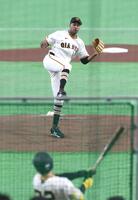 ライブＢＰに登板したマルティネス（撮影・佐々木彰尚）