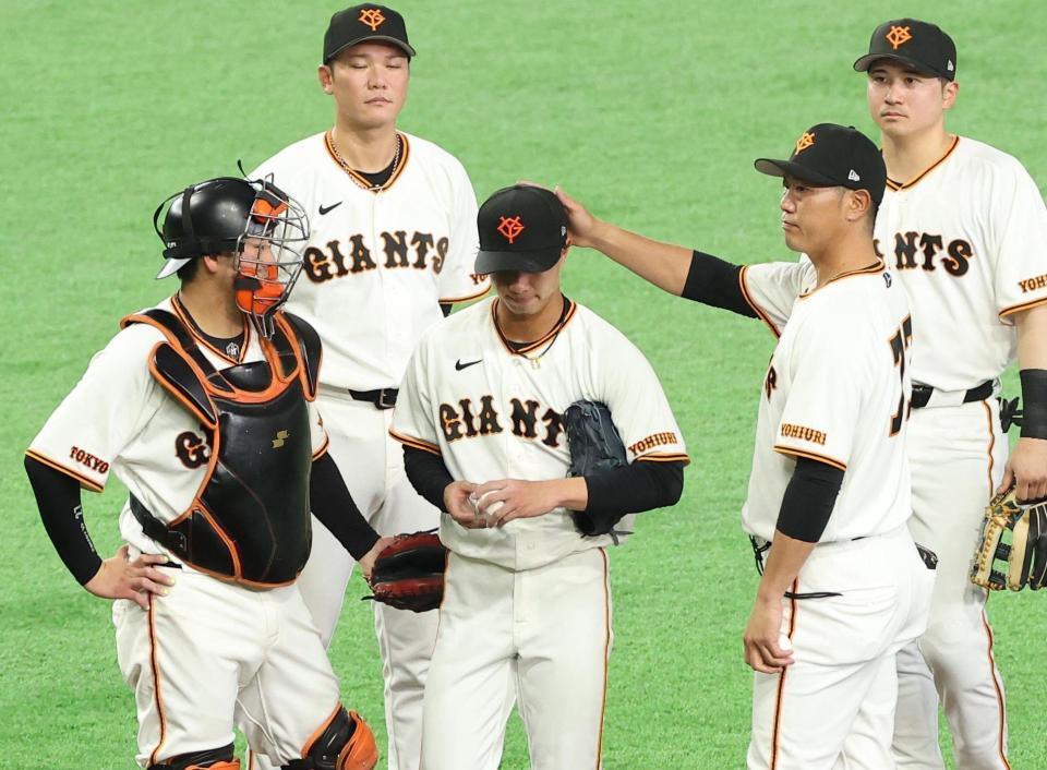 ３回、途中降板した山城（撮影・佐々木彰尚）