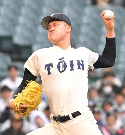 力投する大阪桐蔭・川本晴大（撮影・高部洋祐）