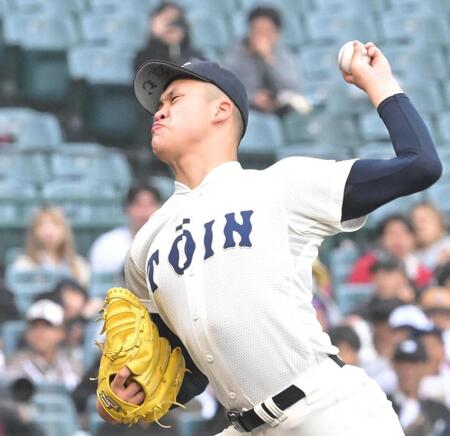 力投する大阪桐蔭・川本晴大（撮影・高部洋祐）