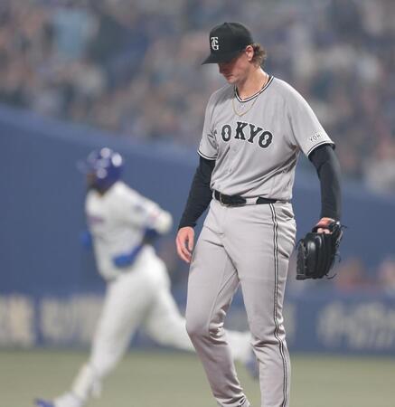 ２回、サノーに先制ソロを浴びたウィットリー（撮影・西岡正）