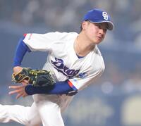 巨人打線を相手に力投する金丸（撮影・西岡正）