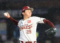 ７回に登板した田中千（撮影・佐々木彰尚）