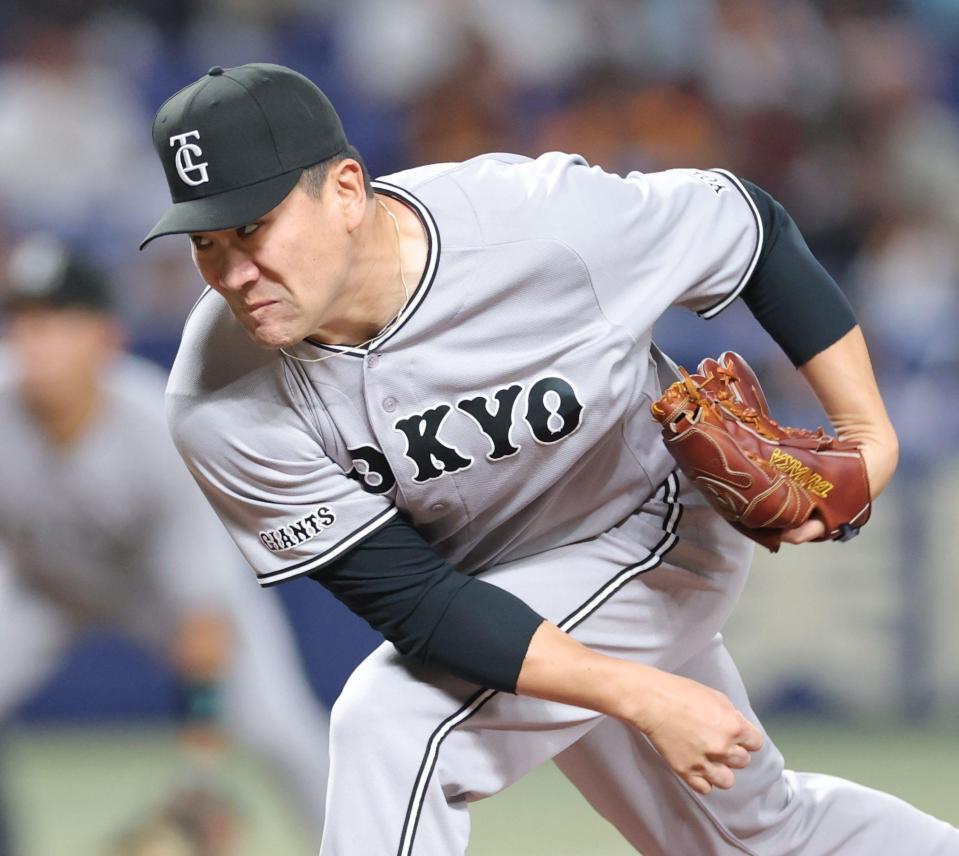 中日戦に先発し力投する巨人・田中将大＝バンテリンドームナゴヤ（撮影・西岡正）