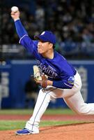 ヤクルト打線を相手に力投する柳（撮影・佐藤厚）