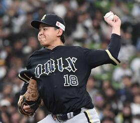 　西武打線を相手に力投する宮城（撮影・佐藤厚）