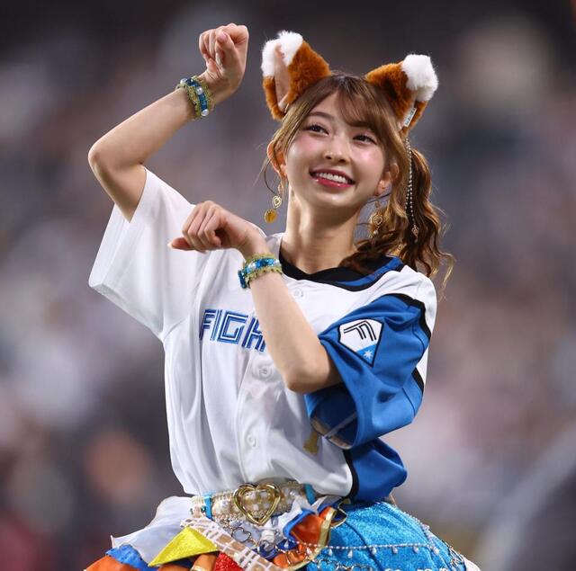 超ときめき♡宣伝部がきつねダンス 場内を盛り上げる/野球/デイリー