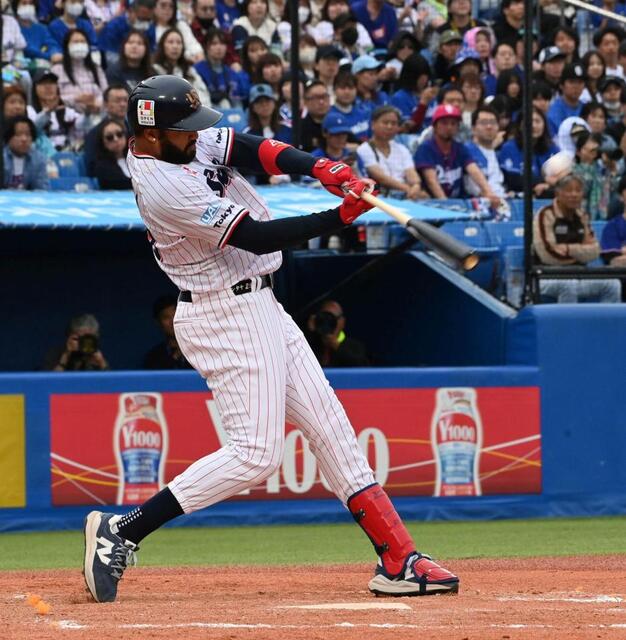 破竹のヤクルト 七回５点差一気逆転