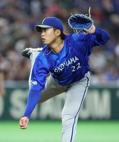 力投する先発の入江（撮影・伊藤笙子）