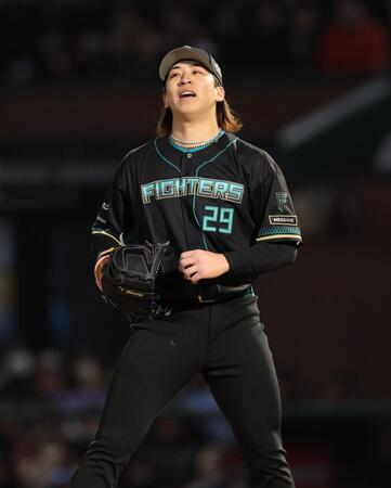 ４回、先制を許した細野（撮影・金田祐二）