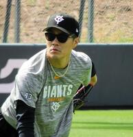 広島戦に向けてジャイアンツ球場で調整する巨人・則本