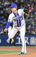 ５回表、２番手で登板し三者凡退に抑えた橋本（撮影・佐藤厚）