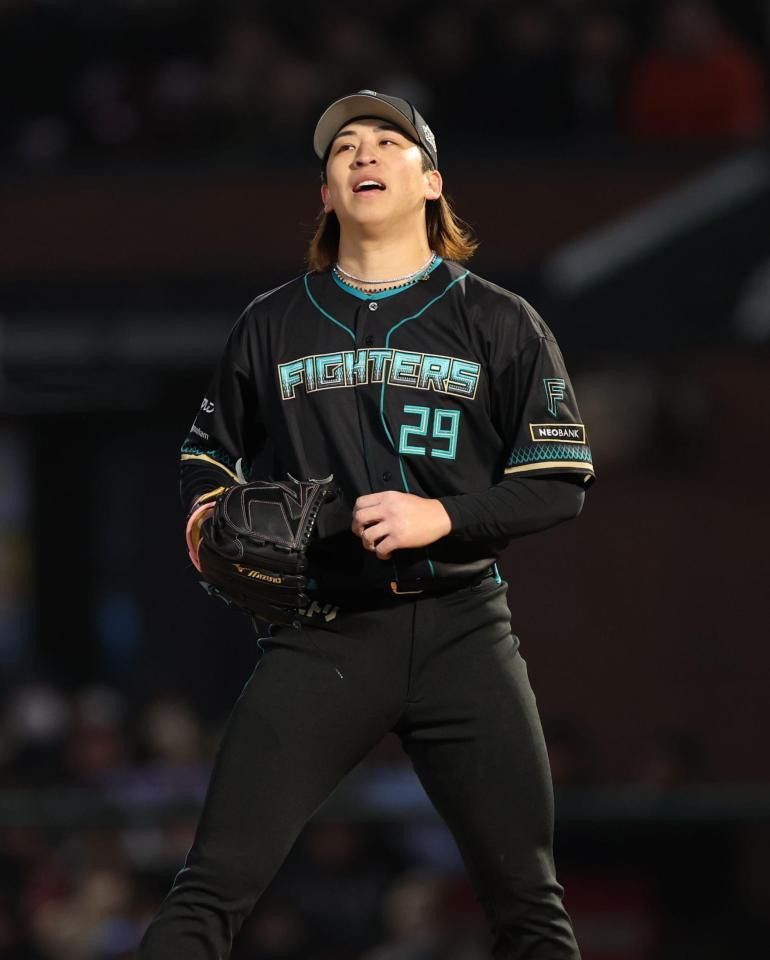 ４回、先制を許した細野（撮影・金田祐二）