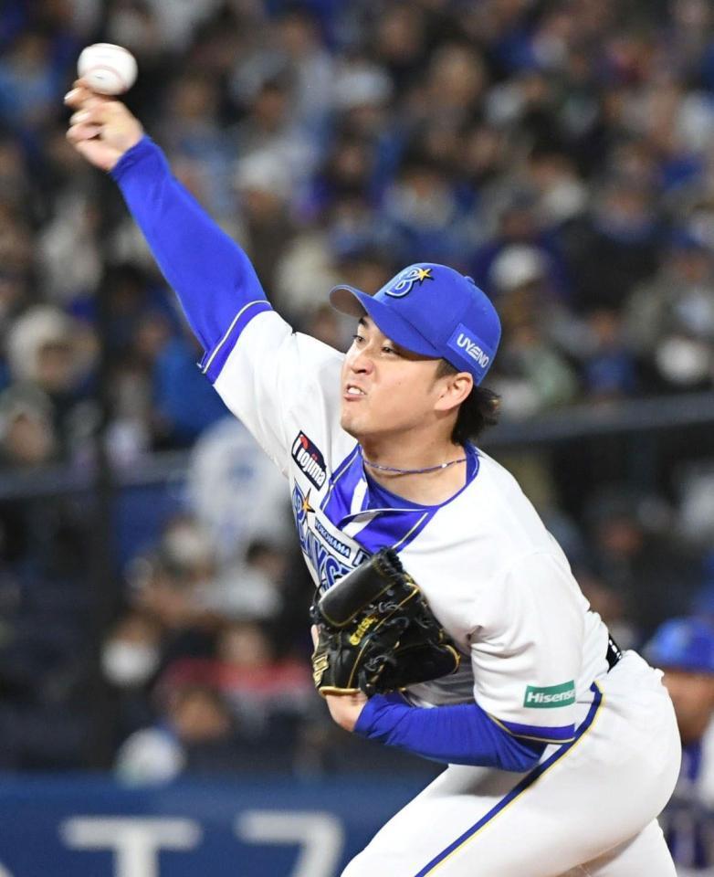 ５回表、２番手で登板し三者凡退に抑えた橋本（撮影・佐藤厚）