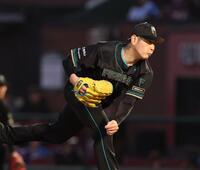 力投する加藤（撮影・金田祐二）