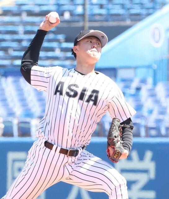 力投する亜大・川尻啓人（撮影・石井剣太郎）