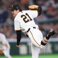 力投する竹丸（撮影・開出牧）