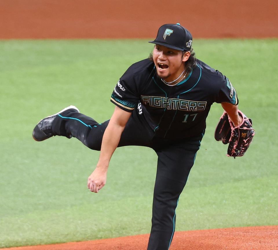 １回、声をあげながら力投する伊藤（撮影・中島達哉）