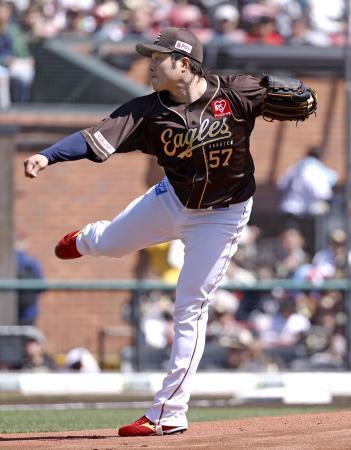 　オリックス戦に先発し、７回途中無失点で今季初勝利を挙げた楽天・滝中＝楽天モバイルパーク