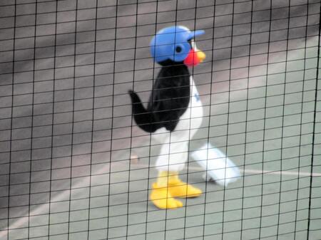 松山に登場したつば九郎