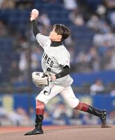 始球式を務めた三浦皇成（撮影・開出牧）