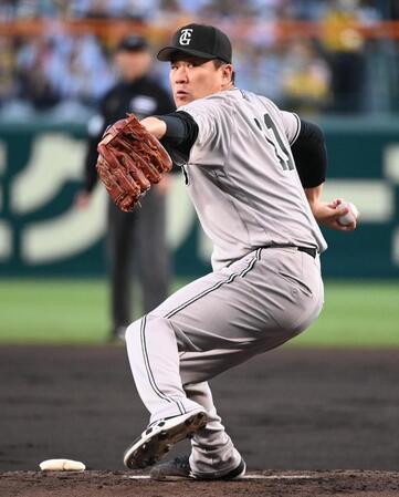 力投する巨人先発の田中将