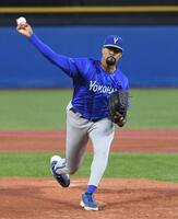 ヤクルト打線を相手に力投するデュプランティエ（撮影・佐藤厚）