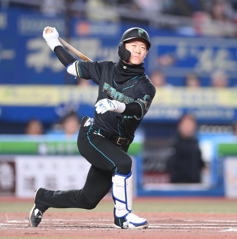 ２回、空振り三振に倒れた矢沢（撮影・開出牧）