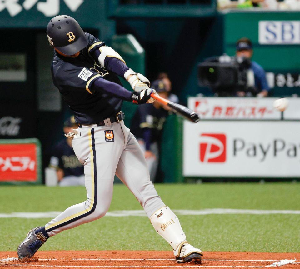 １回、太田が右前に適時打を放つ