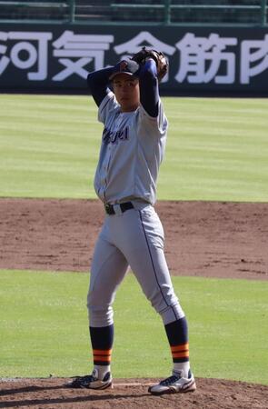 リリーフ登板した立命大・若田部（撮影・中野裕美子）