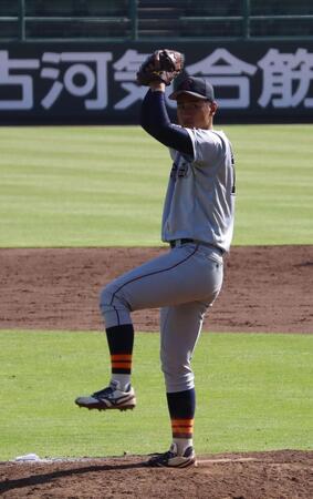 リリーフ登板した立命大・若田部（撮影・中野裕美子）