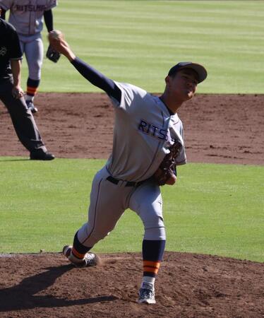 リリーフ登板した立命大・若田部（撮影・中野裕美子）