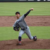 同大戦に先発した関大・米沢（撮影・中野裕美子）