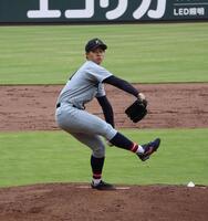 同大戦に先発した関大・米沢（撮影・中野裕美子）