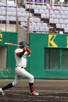 初回に中前打を放った真鍋